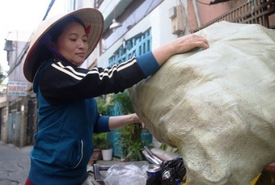 Vấn đề xử lý tài sản đối với vật vô chủ, vật do người khác đánh rơi, bỏ quên.
